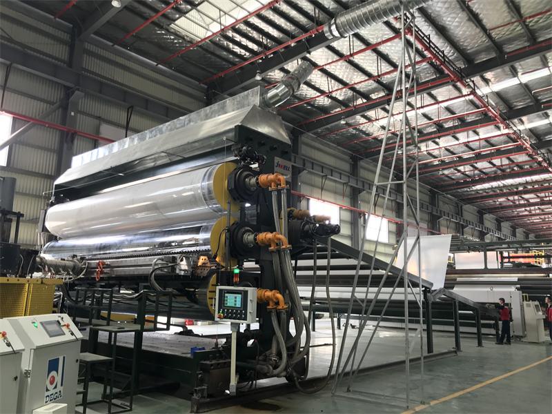 7m HDPE waterproof coil production line has been successfully accepted in Yueyang Factory of Oriental Yuhong